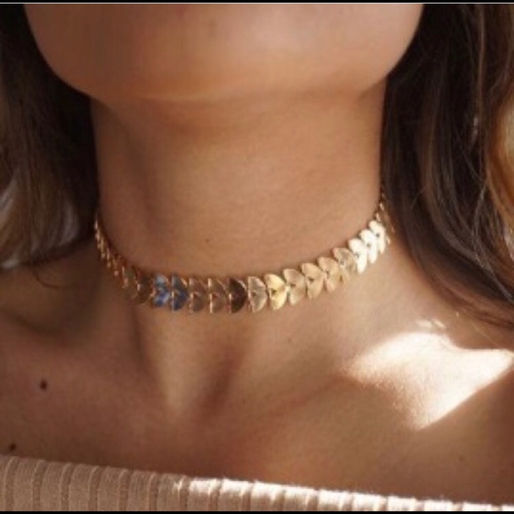 Trendy Gold Chevron Choker